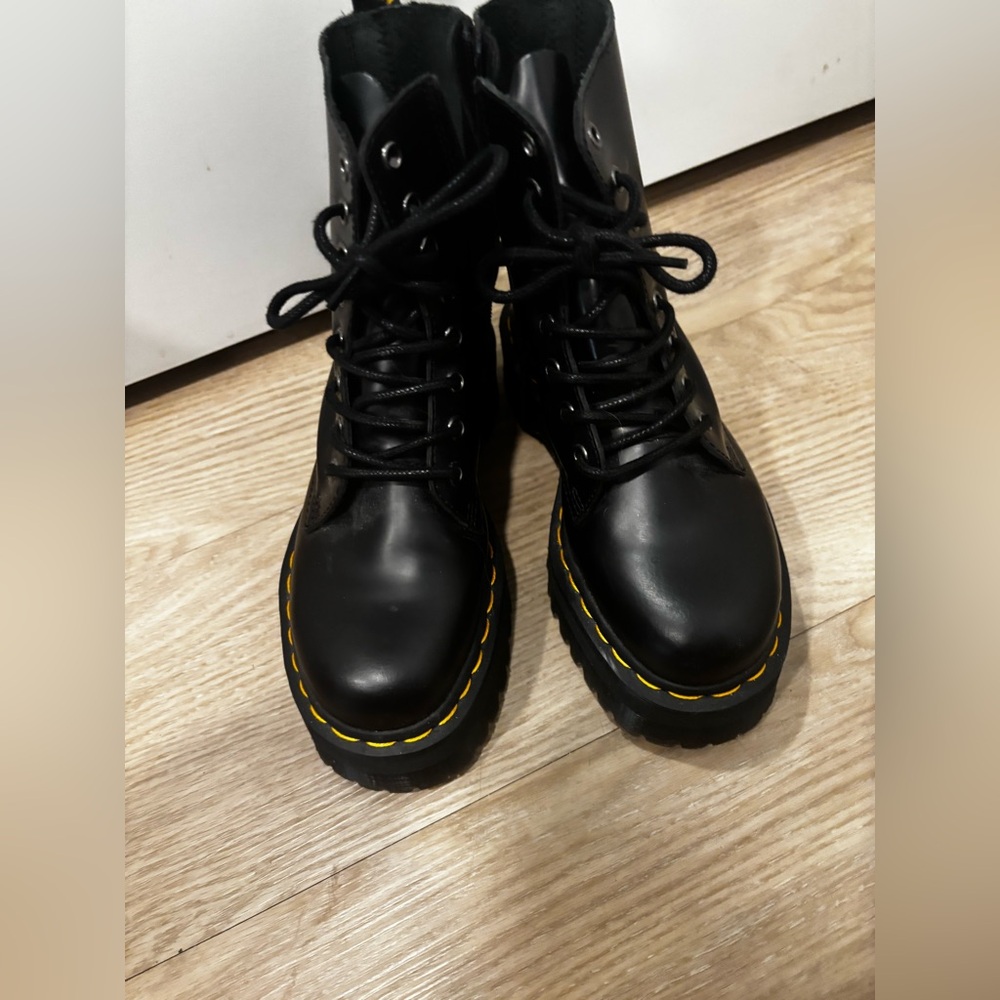 Dr Martens JADON BOOT SMOOTH LEATHER PLATFORMS